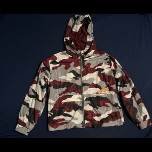 LIGHTWEIGHT CAMO WINDBREAKER